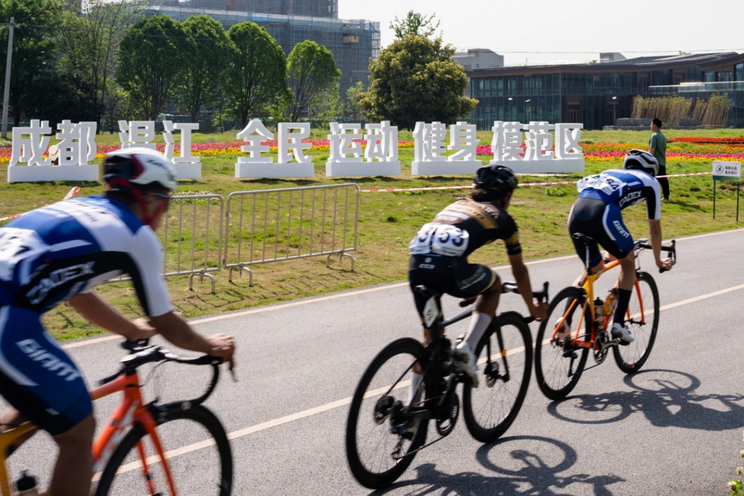 和林泡泡跑, forma